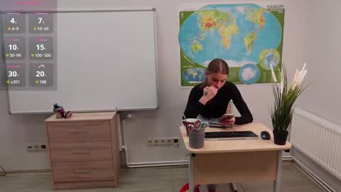 Snapshot of abby_laker chatting on December 8, 2024, 2:41 pm ABBY LAKER online show from December 8, 2024, 2:41 pm