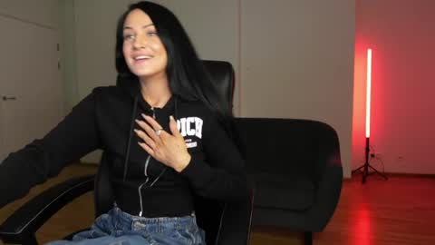 ABBY LAKER online show from April 18, 2026, 7:07 pm