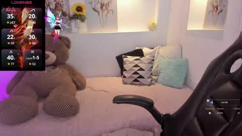 Snapshot of abby_mae_ chatting on November 14, 2025, 6:50 pm Abby online show from November 14, 2025, 6:50 pm