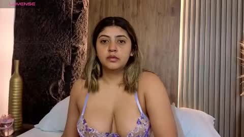 Abbygail online show from November 8, 2025, 12:16 pm