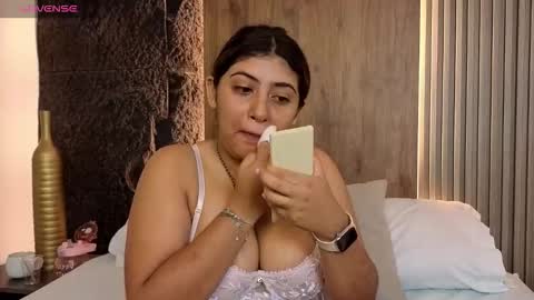 Abbygail online show from November 20, 2025, 11:54 am