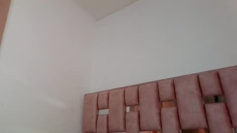 abby_moss_2 online show from January 18, 2026, 5:06 pm