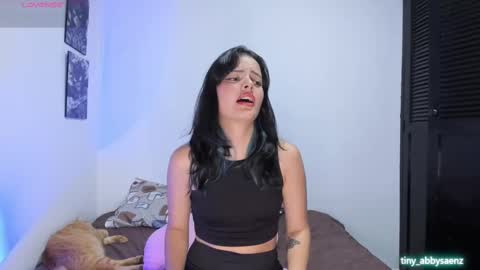 Abby Saenz online show from September 12, 2025, 7:36 pm