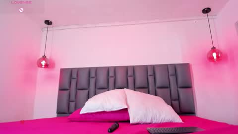 abbyadams23 online show from November 11, 2025, 3:17 am