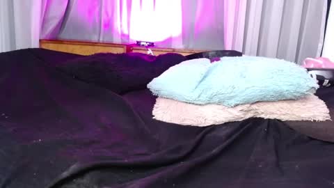 abbycute online show from February 9, 2025, 7:05 am