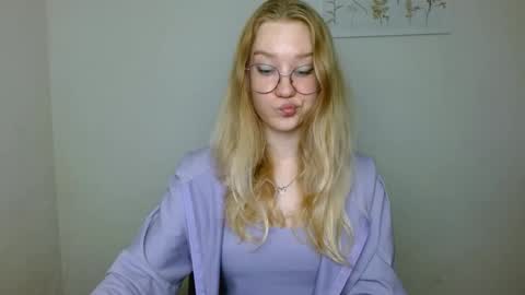 Abby Lovense is active online show from October 10, 2025, 1:32 pm