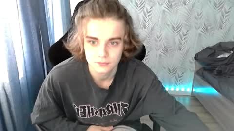 Snapshot of abbysal_blade chatting on January 24, 2025, 8:44 am abbysal_blade online show from January 24, 2025, 8:44 am