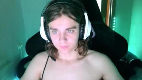 Snapshot of abbysal_blade chatting on November 10, 2025, 7:29 am abbysal_blade online show from November 10, 2025, 7:29 am