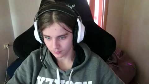 Snapshot of abbysal_blade chatting on November 30, 2025, 5:55 am abbysal_blade online show from November 30, 2025, 5:55 am