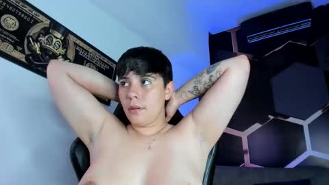 Abby Smith online show from November 24, 2025, 7:35 pm