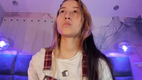 Abigail online show from November 8, 2025, 11:43 am