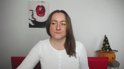 abbytaylorr online show from October 19, 2025, 6:25 am