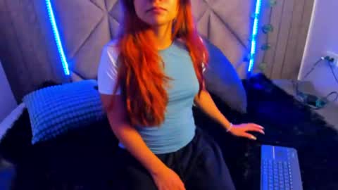 Snapshot of abbywathson chatting on May 4, 2026, 12:12 pm A B B Y online show from May 4, 2026, 12:12 pm