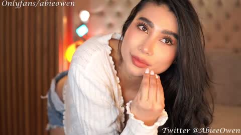 Snapshot of abie_owen chatting on January 15, 2025, 2:17 am abie_owen online show from January 15, 2025, 2:17 am