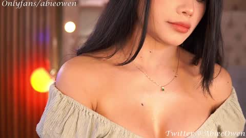 Snapshot of abie_owen chatting on January 19, 2025, 8:19 pm abie_owen online show from January 19, 2025, 8:19 pm