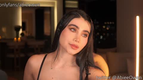 Snapshot of abie_owen chatting on November 22, 2025, 11:37 pm abie_owen online show from November 22, 2025, 11:37 pm