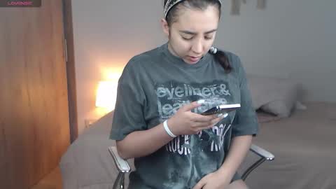 Snapshot of abii_27 chatting on February 15, 2026, 6:43 am Abi online show from February 15, 2026, 6:43 am