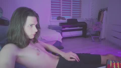 hi  cum in pvt noi extra tip online show from March 1, 2025, 2:44 pm