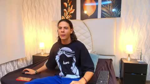 Snapshot of abravanel_sefardi chatting on April 22, 2026, 9:49 pm Abrovanel online show from April 22, 2026, 9:49 pm