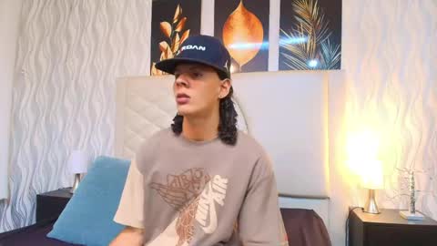 Snapshot of abravanel_sefardi chatting on April 24, 2026, 8:55 pm Abrovanel online show from April 24, 2026, 8:55 pm