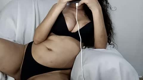 abril2026 online show from March 8, 2026, 2:59 am