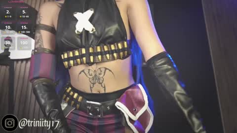 Snapshot of abril__colen chatting on December 23, 2024, 5:22 pm April online show from December 23, 2024, 5:22 pm