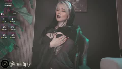 Snapshot of abril__colen chatting on December 29, 2024, 9:20 pm April online show from December 29, 2024, 9:20 pm