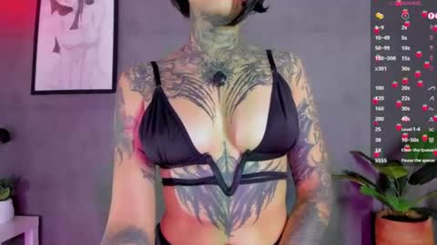 Abril Facchini online show from June 13, 2026, 6:50 pm