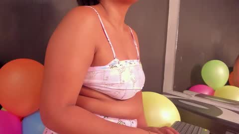 Snapshot of abril_jones10 chatting on January 11, 2025, 8:00 am Abril jones online show from January 11, 2025, 8:00 am