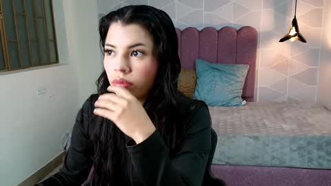 Snapshot of abril_matthews chatting on January 11, 2025, 12:07 pm ABRIL MATTHEWS online show from January 11, 2025, 12:07 pm