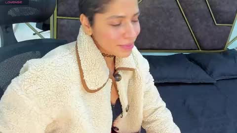 Snapshot of abrilsonne chatting on January 5, 2025, 1:45 am AbrilSonne online show from January 5, 2025, 1:45 am