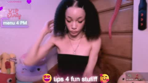 Snapshot of abruisedpeach chatting on June 7, 2026, 2:48 am Peach online show from June 7, 2026, 2:48 am