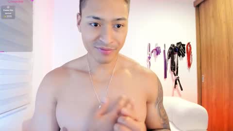 Snapshot of abu_dhabi_21 chatting on December 2, 2025, 9:25 am Will online show from December 2, 2025, 9:25 am