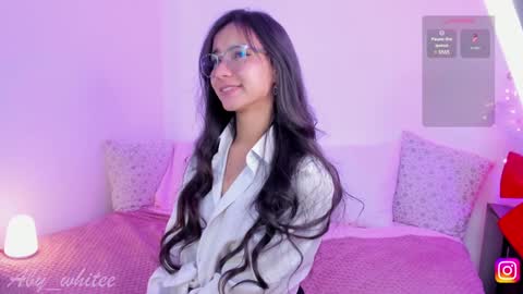 Snapshot of aby_whitee chatting on January 8, 2025, 7:55 am Aby online show from January 8, 2025, 7:55 am