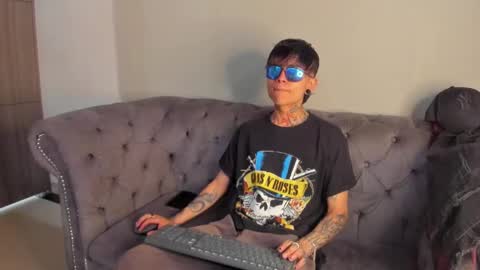 Acid Milo online show from December 15, 2024, 4:26 pm