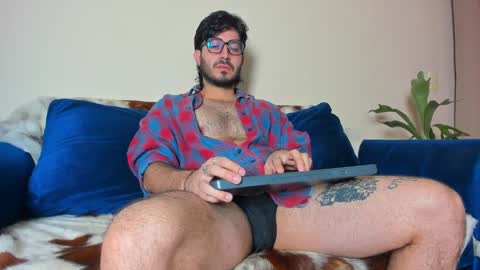 R. online show from January 19, 2025, 10:06 am