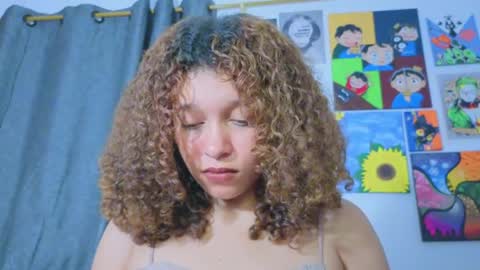 Snapshot of ada_gales_ chatting on April 30, 2026, 4:52 am Isa online show from April 30, 2026, 4:52 am