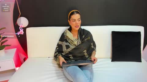    online show from February 17, 2026, 1:40 pm