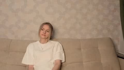 Snapshot of adahunnewell chatting on May 22, 2026, 9:31 pm im Hanna online show from May 22, 2026, 9:31 pm