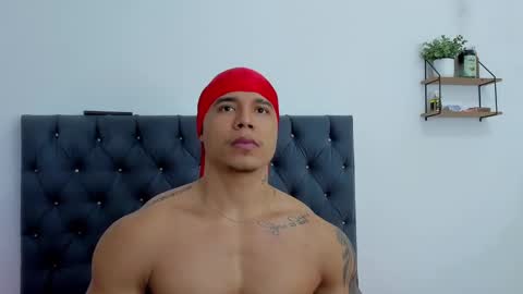 Snapshot of adam_boss chatting on October 4, 2025, 5:22 pm adam boss online show from October 4, 2025, 5:22 pm