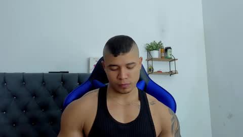 Snapshot of adam_boss chatting on October 16, 2025, 5:52 am adam boss online show from October 16, 2025, 5:52 am