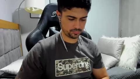 adam clarke online show from October 29, 2025, 1:46 pm