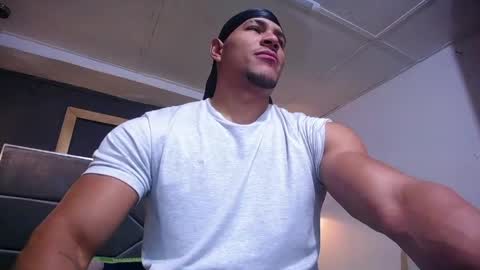 adam_fit19cm online show from June 6, 2026, 2:33 pm