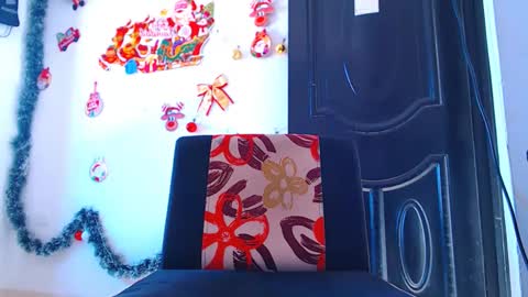 adam hot11 online show from December 18, 2024, 8:03 pm