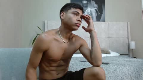 adam_piarse online show from September 12, 2025, 1:49 am