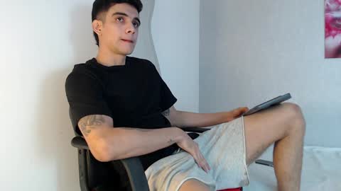 Hello guys excuse my absence I will be absent for several days for health reasons I hope you understand thank you very much. online show from February 1, 2025, 6:21 am