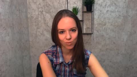 adamais_ online show from February 25, 2025, 8:03 am