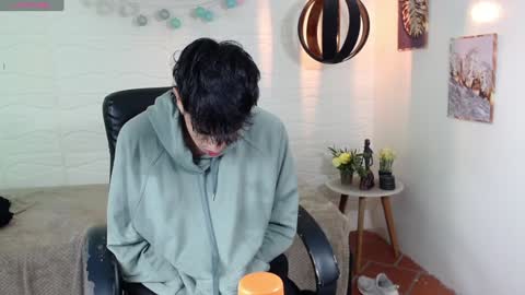 Snapshot of adamcoox chatting on January 18, 2025, 9:34 am Adam online show from January 18, 2025, 9:34 am