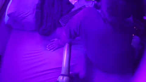 adamineve online show from December 22, 2024, 9:22 am