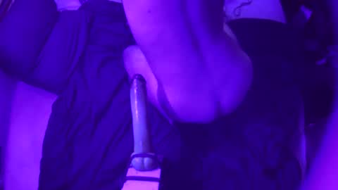 adamineve online show from February 20, 2025, 11:42 am